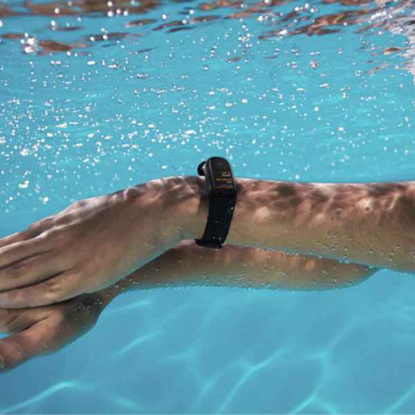 Рейтинг лучших водонепроницаемых фитнес-браслетов и часов для плавания 2023 год. Обзор достоинств и недостатков