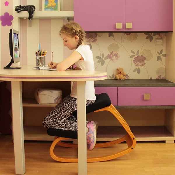 Обзор лучших письменных стол для детей и взрослых