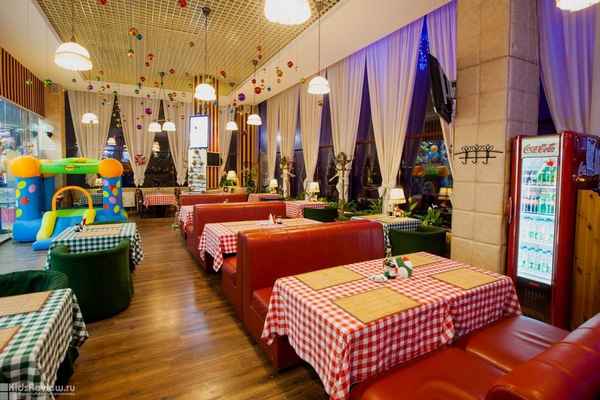 Обзор семейных кафе и ресторанов с детской комнатой в Челябинске. Советы по выбору заведения