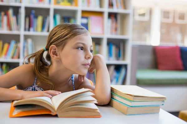 Что почитать ребёнку в начальной школе?
