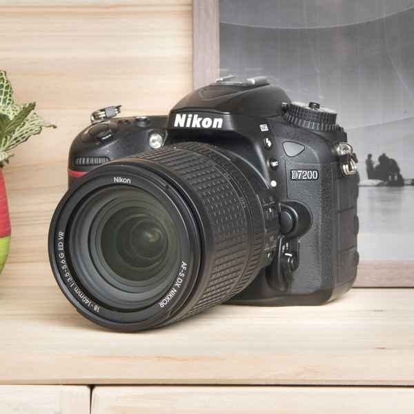 Обзор лучших фотоаппаратов Nikon с их достоинствами и недостатками